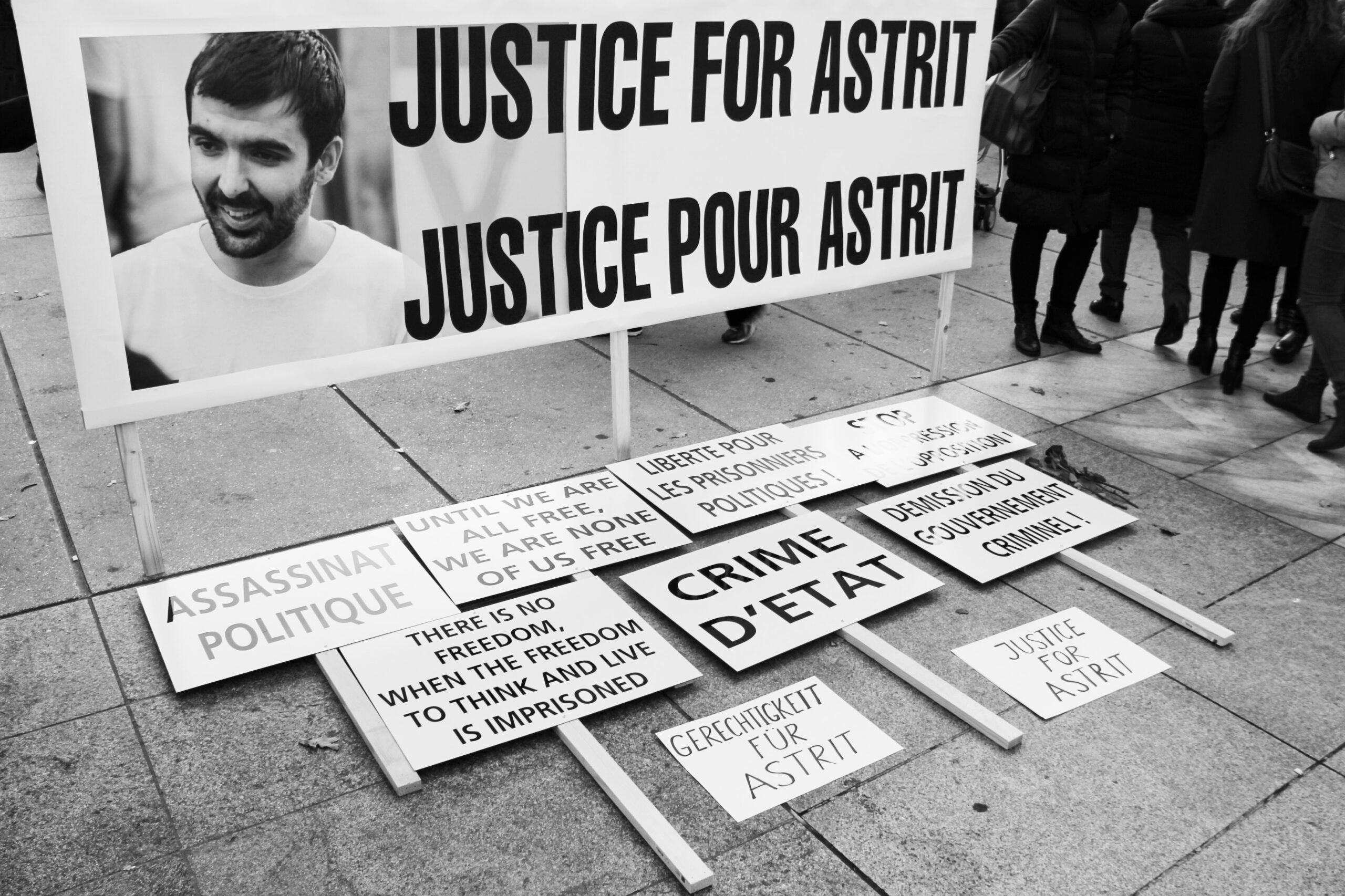 Un crime apolitique (2/2)